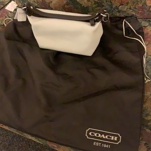 Coach bag LTS COS pouch leather. Small.